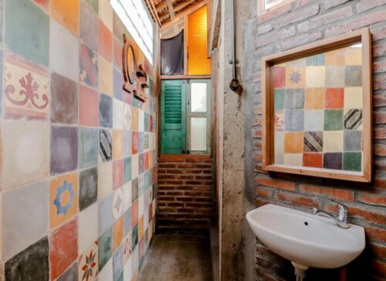 Lorong Homestay Bantul Exterior photo