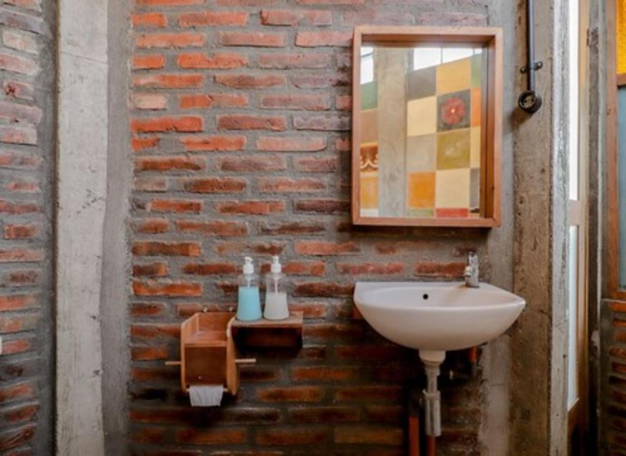 Lorong Homestay Bantul Exterior photo