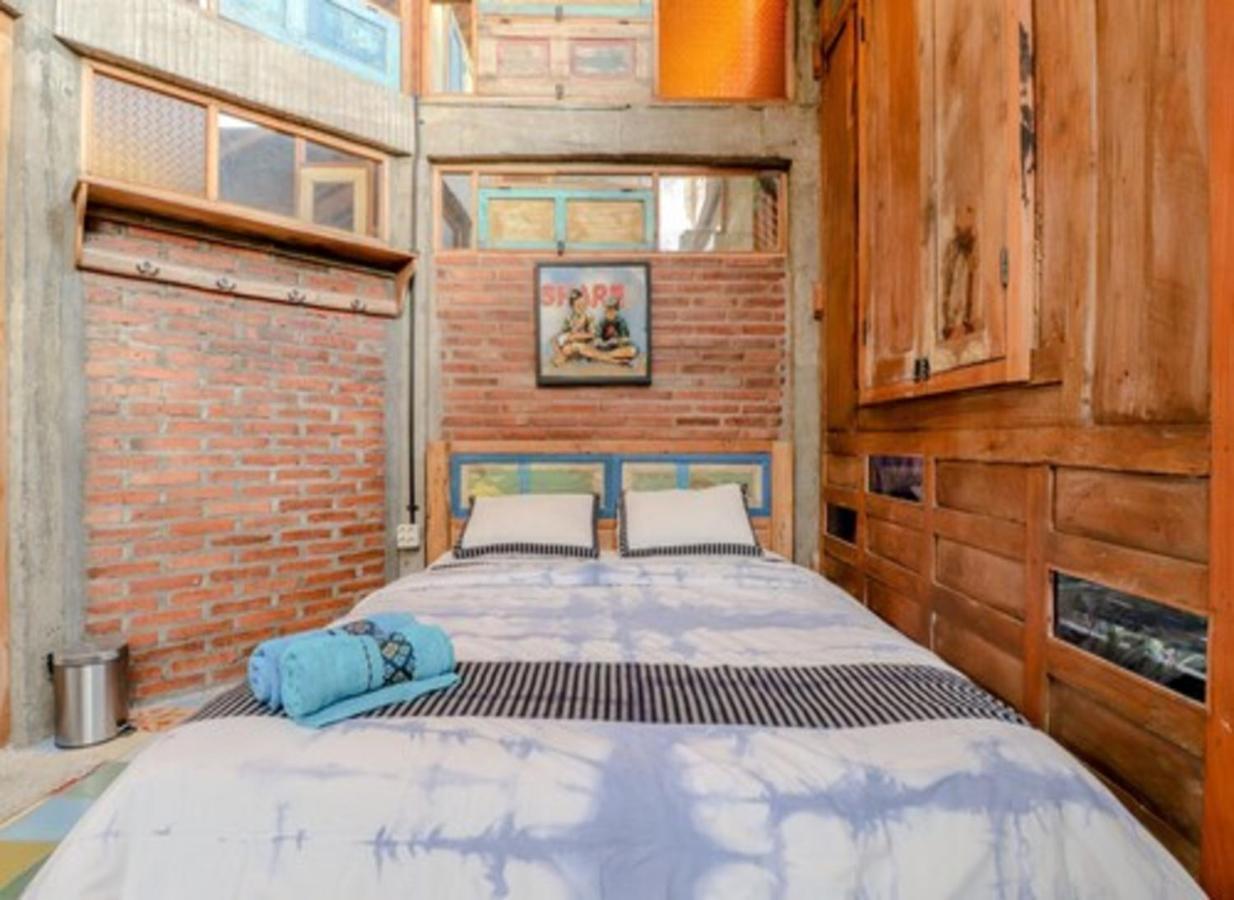 Lorong Homestay Bantul Exterior photo
