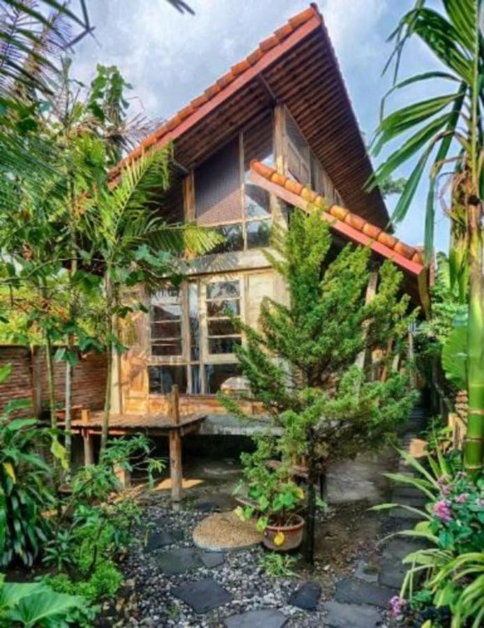 Lorong Homestay Bantul Exterior photo